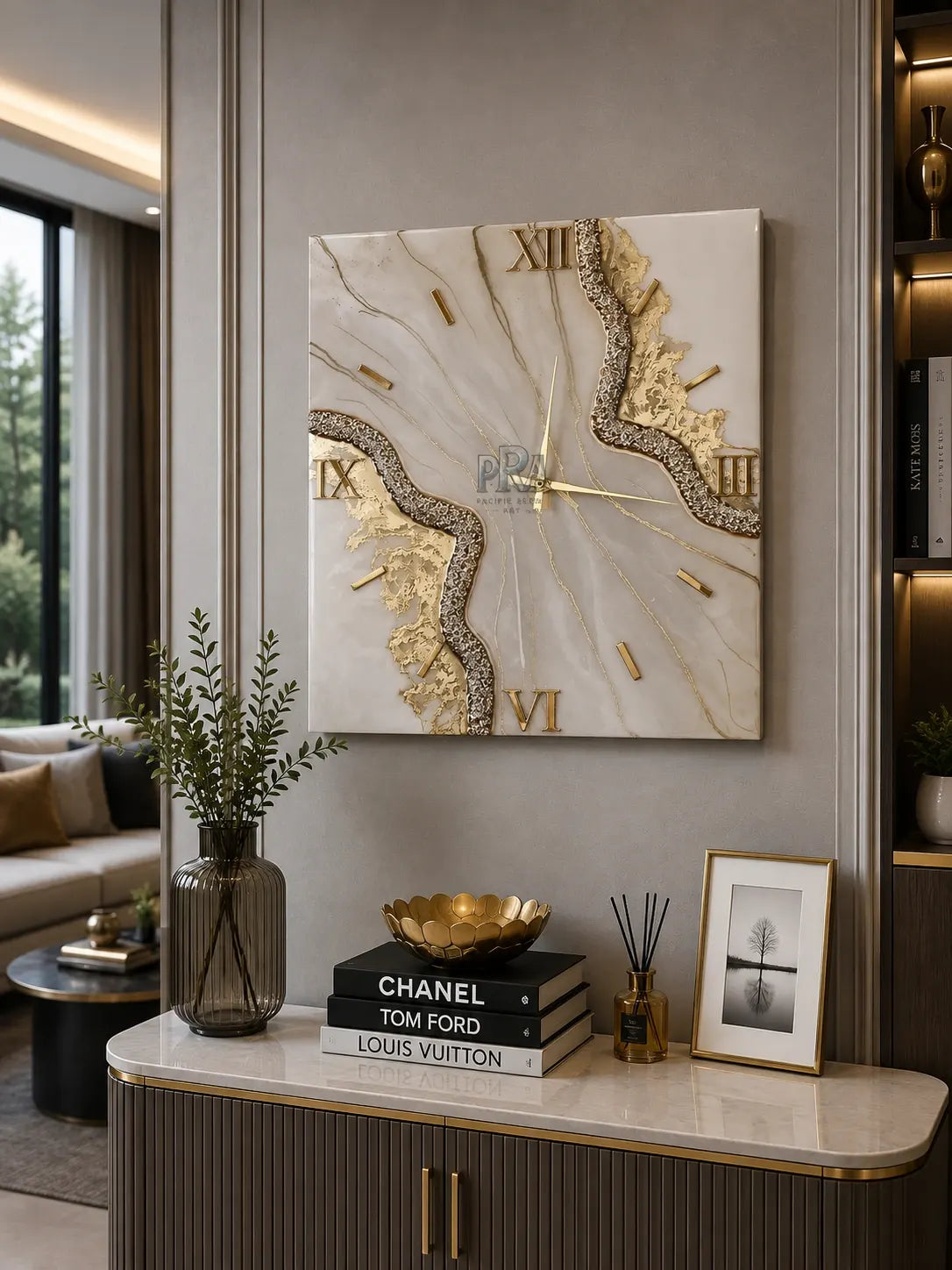 LushHour Elegant Resin Wall Clock