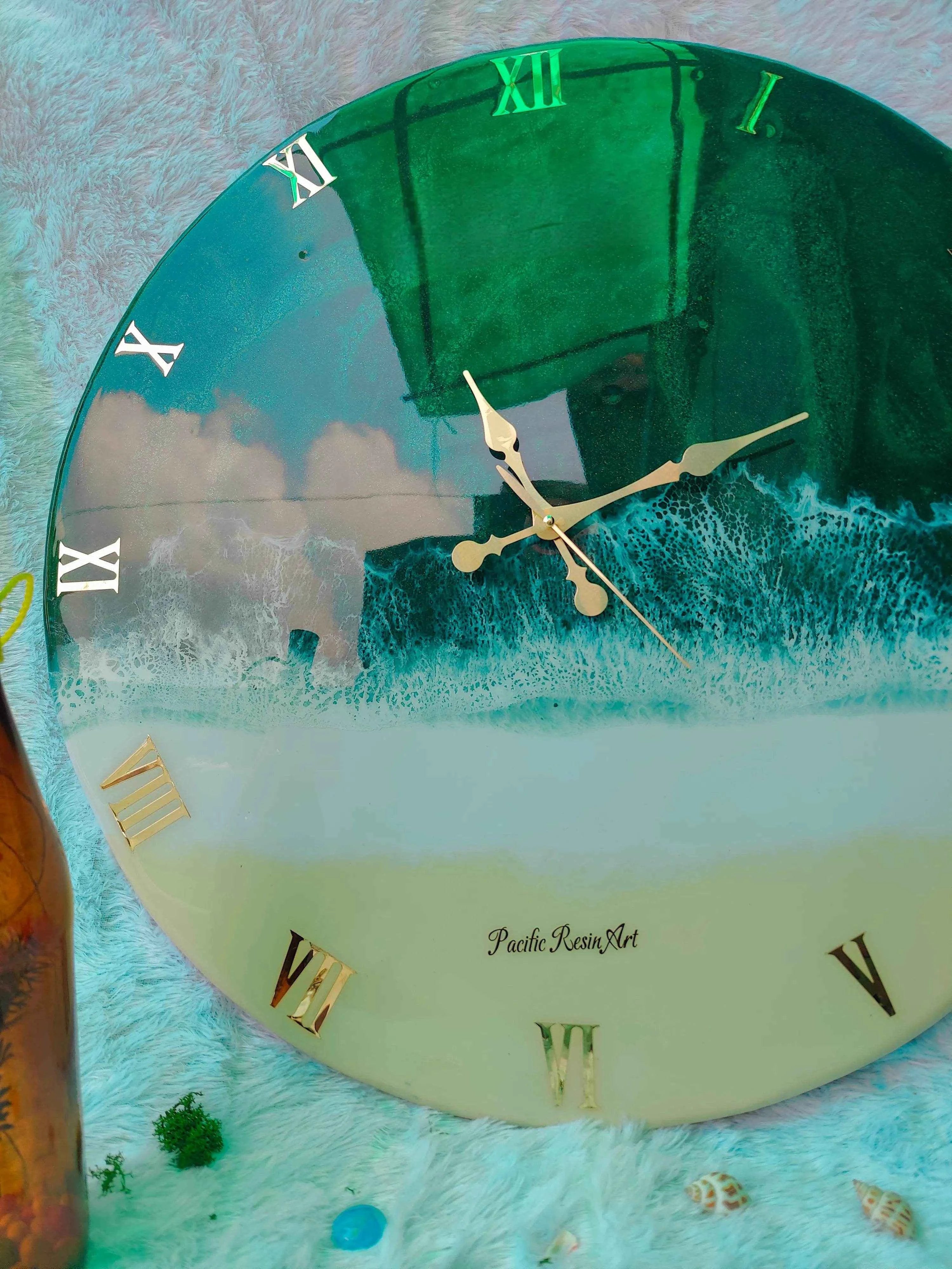 Green pearl Ocean Resin Wall Clock | Luxury Wall Clocks - Pacific Resin Art