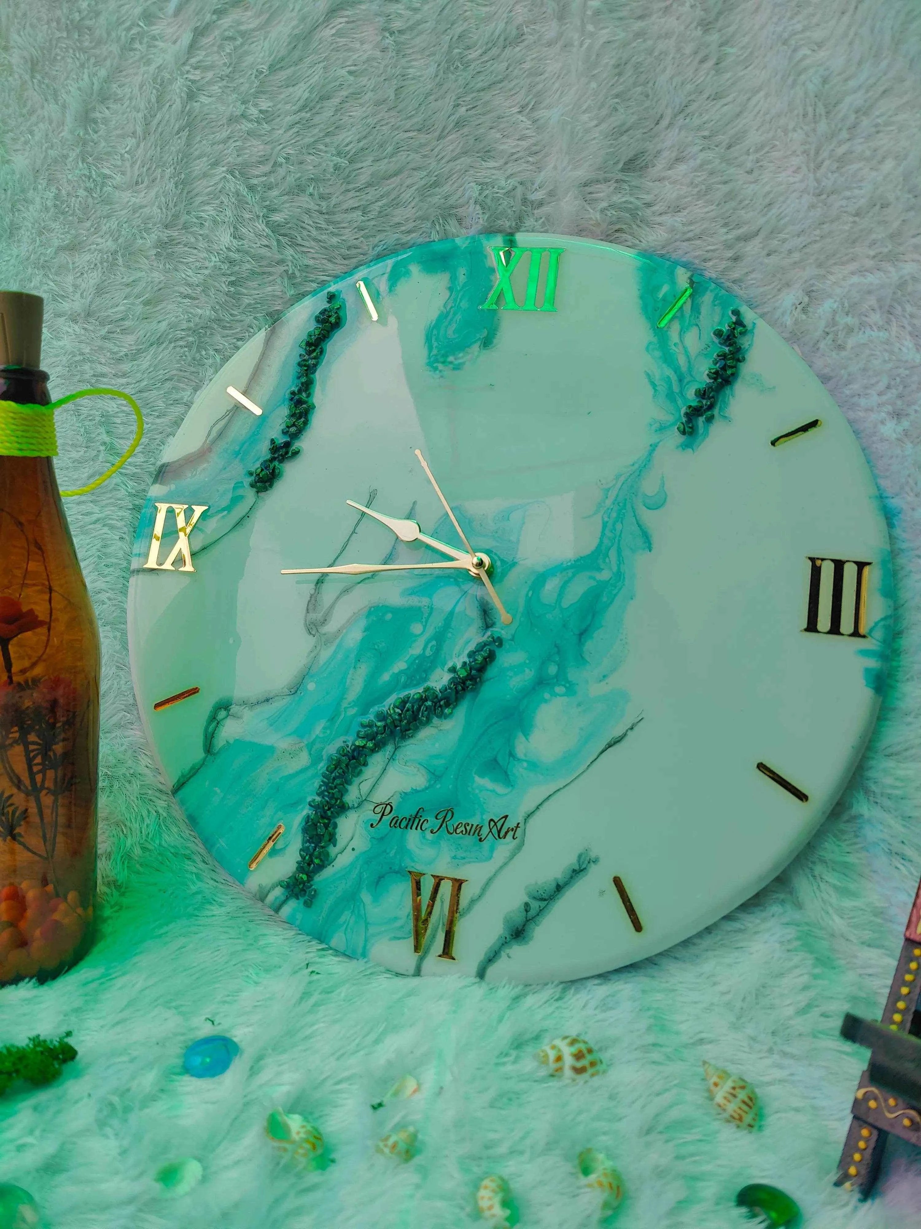 Nezy thunder Epoxy Resin wall clock | Stunning Wall Clocks - Pacific Resin Art