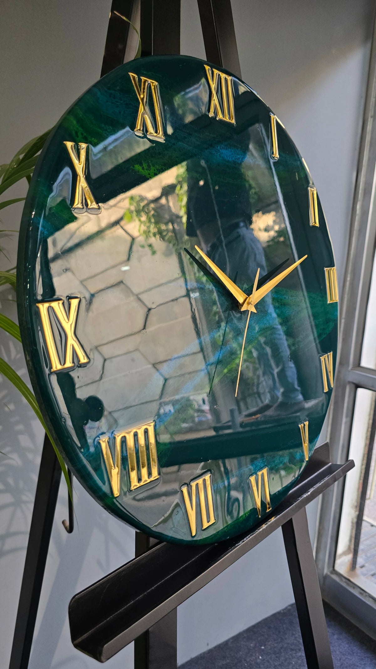 Vastu Glided Mirage Premium Resin Wall Clock