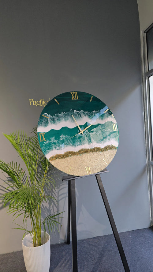 Ocean Wave Resin Wall Clock | Coastal Elegance