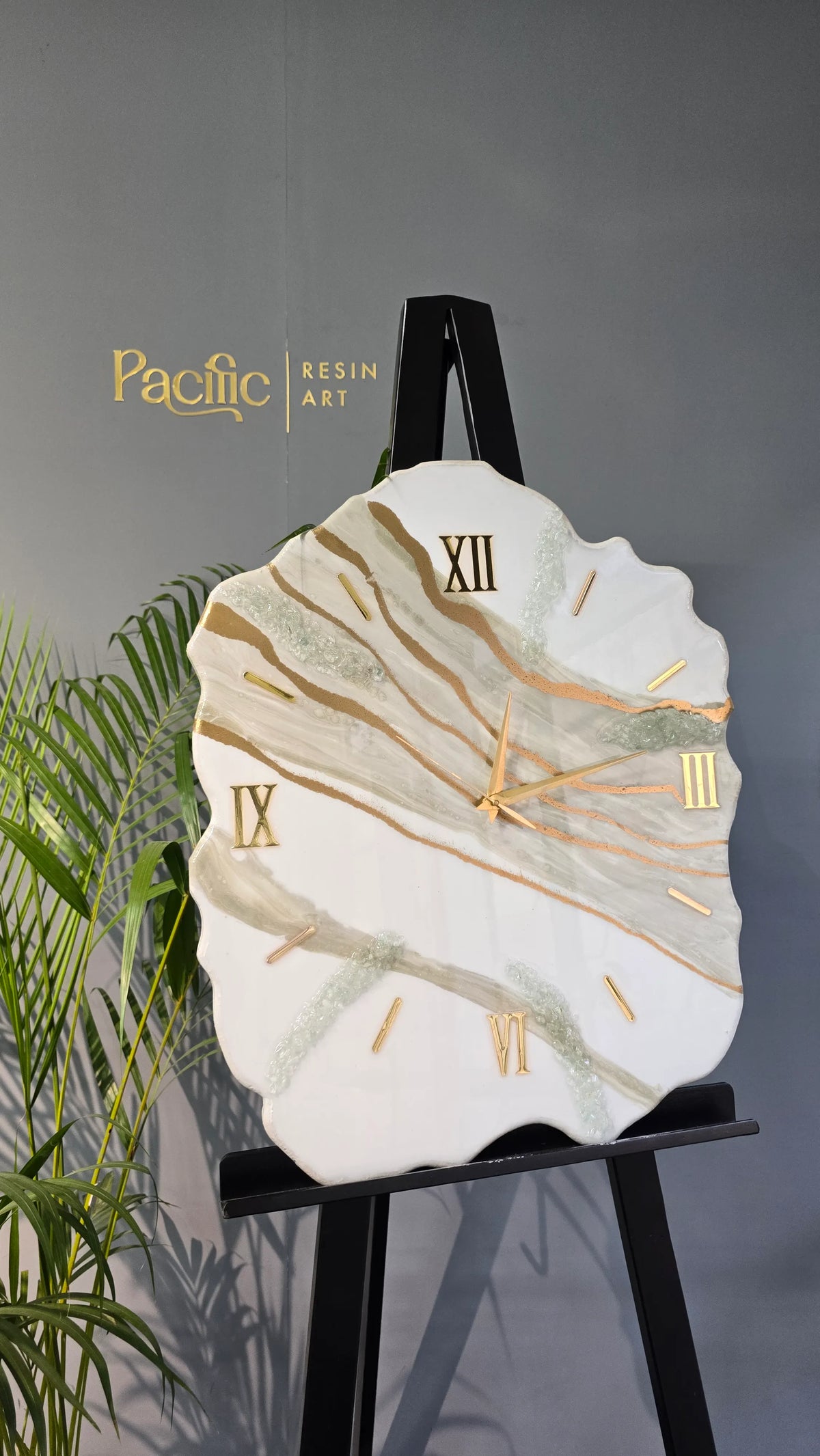 White Marble & Gold Resin Wall Clock | Luxury Elegance