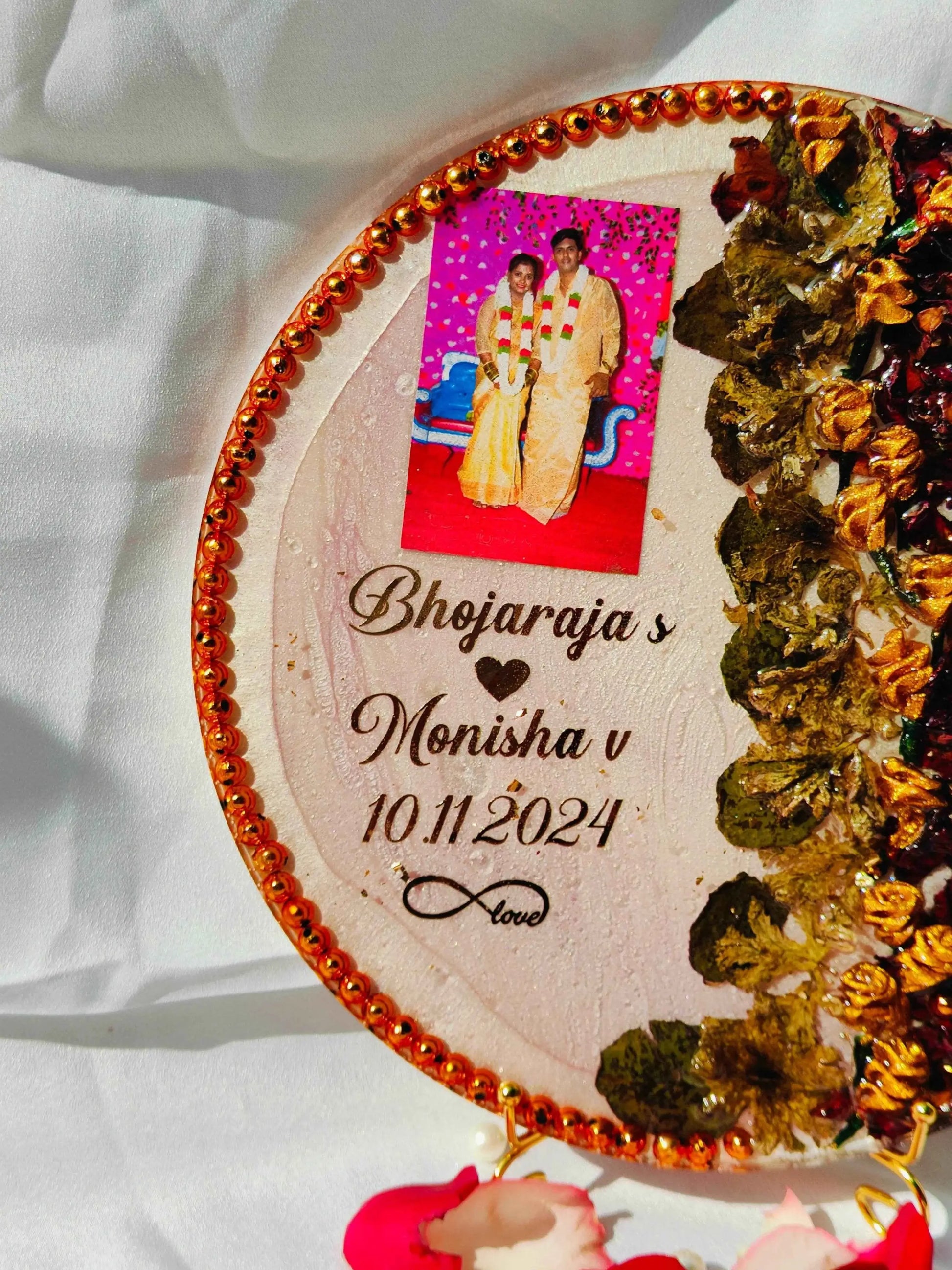 Garland Treasures Resin Art Flower Preservations - Pacific Resin Art