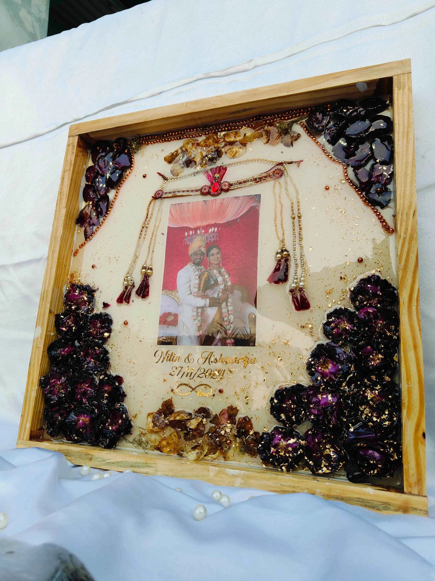 Blooming Roses Pure Resin Flower Preservation - Pacific Resin Art