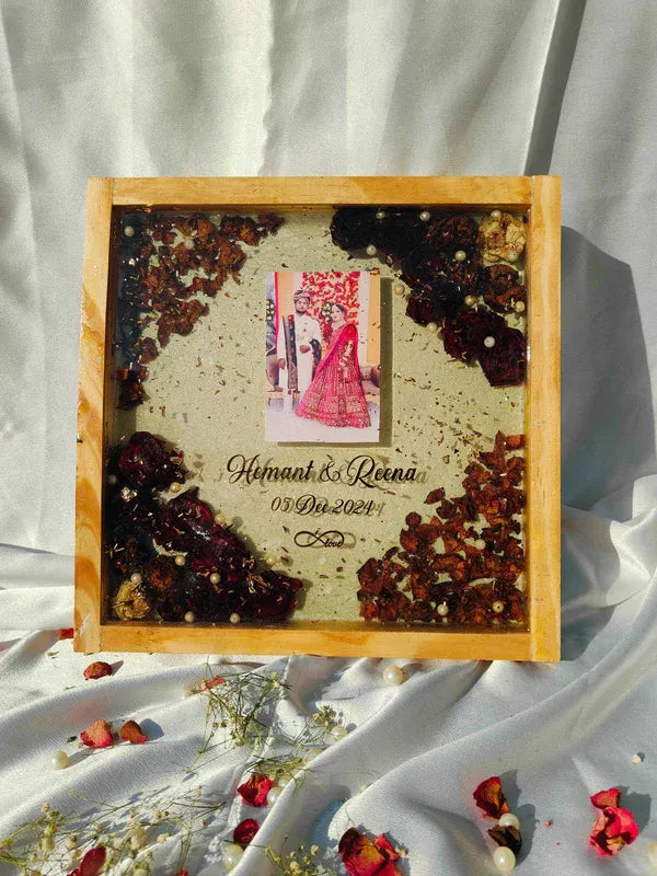 Roses & Stars Resin Varmala Preservation - Pacific Resin Art