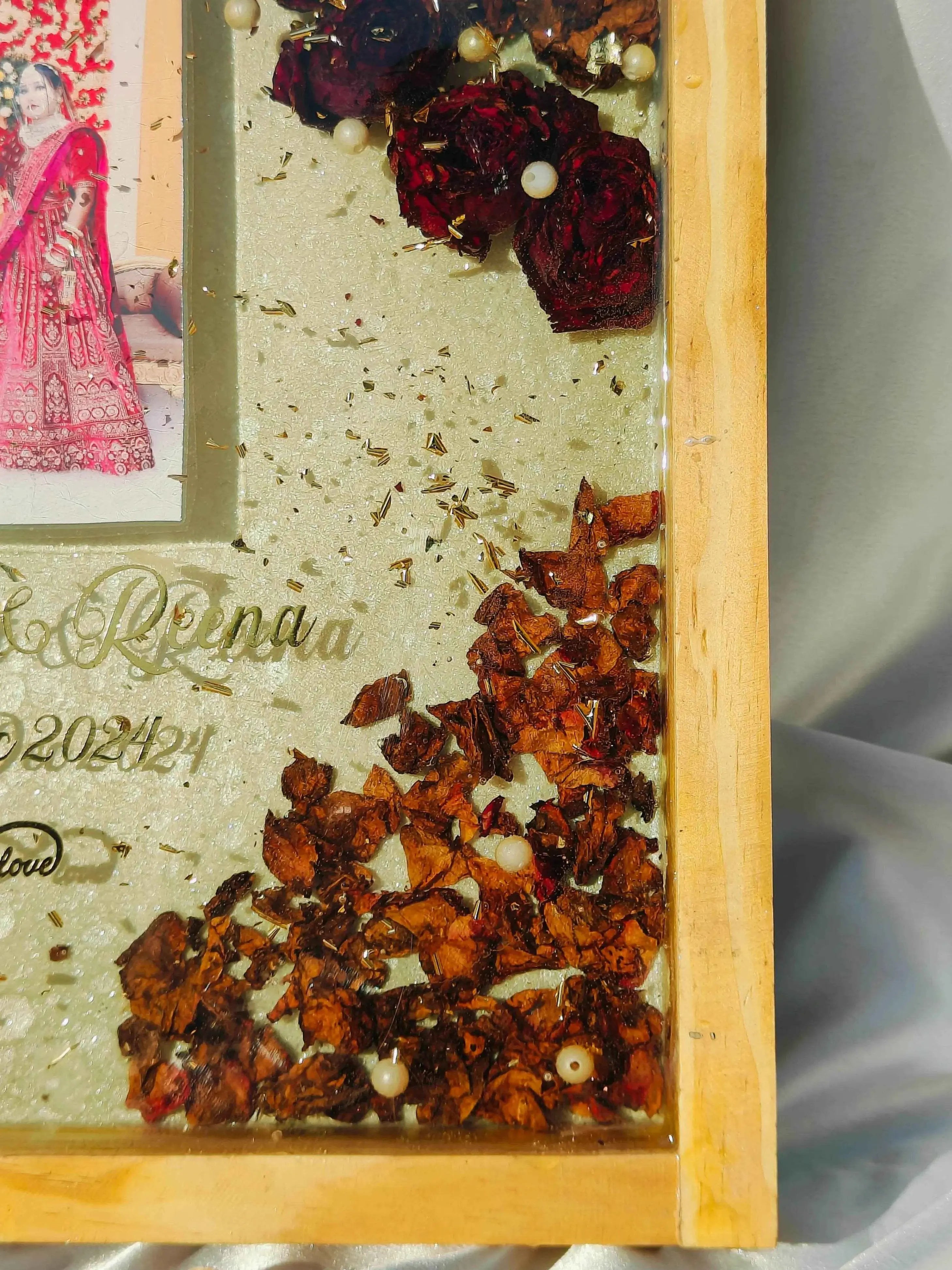 Roses & Stars Resin Varmala Preservation - Pacific Resin Art