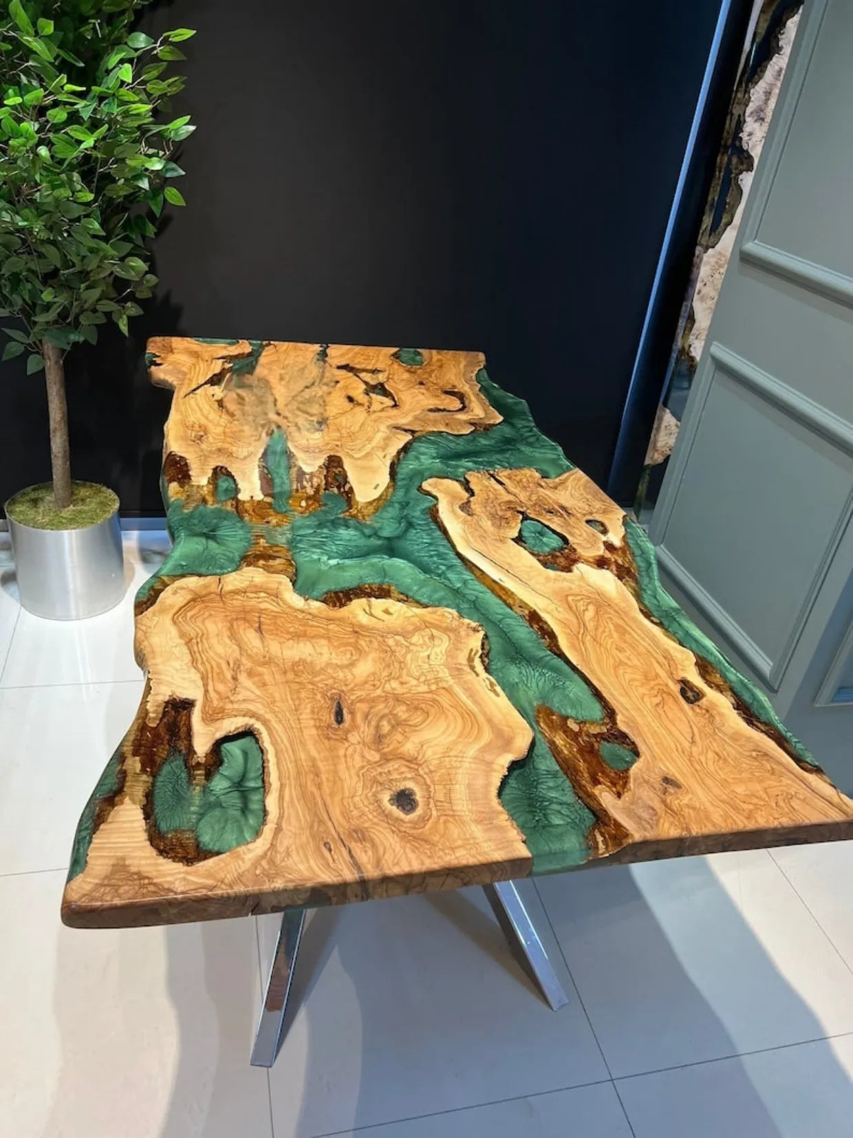 resin art in India, Premium home decor, rich home decor, resin dinning table for living room, wooden table, resin table , resin wooden style table, Resin coffee table, resin table , resin dinning table, resin large table, resin home interiors,
