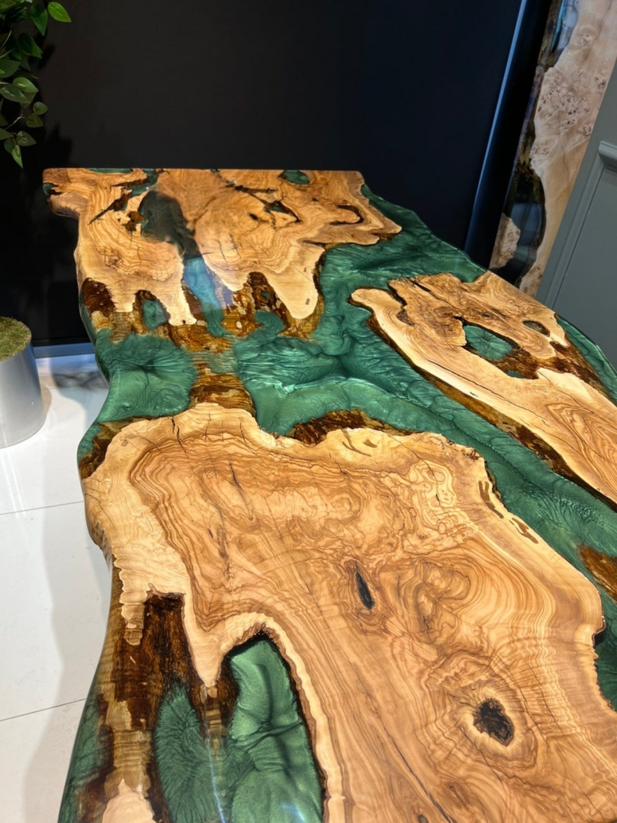 Curvy edges Green water Wooden Epoxy resin art dining table without stand