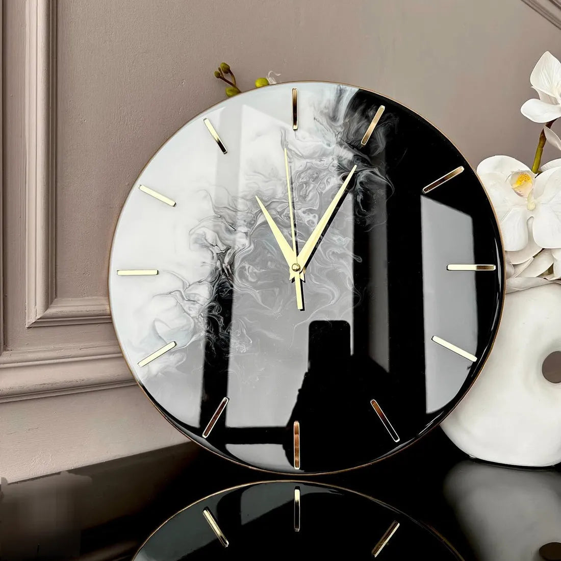 Opaline Horizon Elegant Resin Wall Clock - Pacific Resin Art