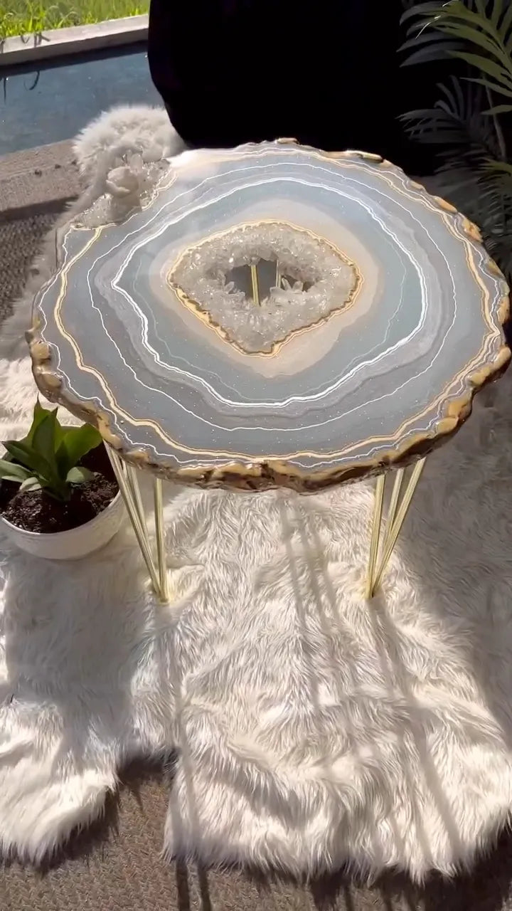 Radiant Aura Resin Coffee Table – Premium Design