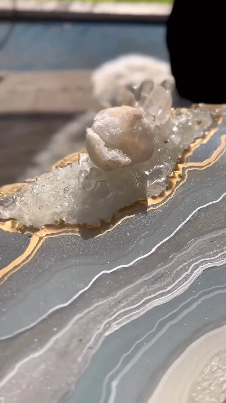 Radiant Aura Resin Coffee Table – Premium Design